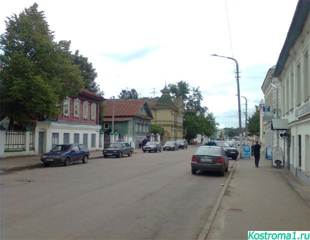 г. Кострома, центральная улица Симановского, обычно оживленнее, чем на этом фото :)